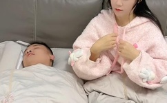 低头看我是怎么c哭你的良堂